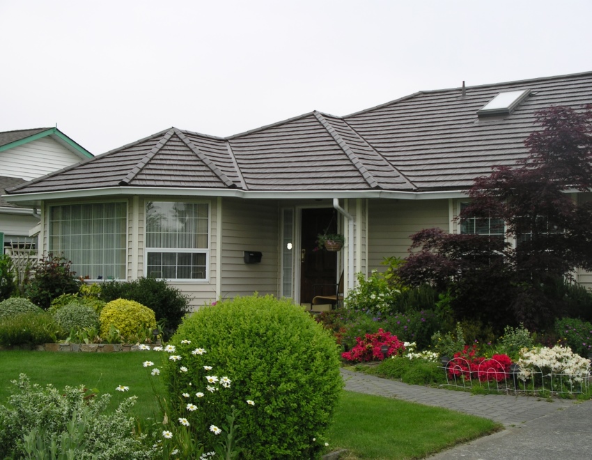 Home finished with a RARE architectural metal roof