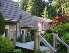 Lynn Valley Housing Co-op, North Vancouver, BC - Heavy Shake - Charcoal Grey